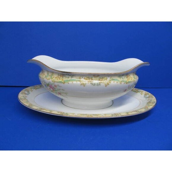 Noritake 587 Gramatan Gravy Boat With Attached Underplate In Very Good Condition - Picture 1 of 12